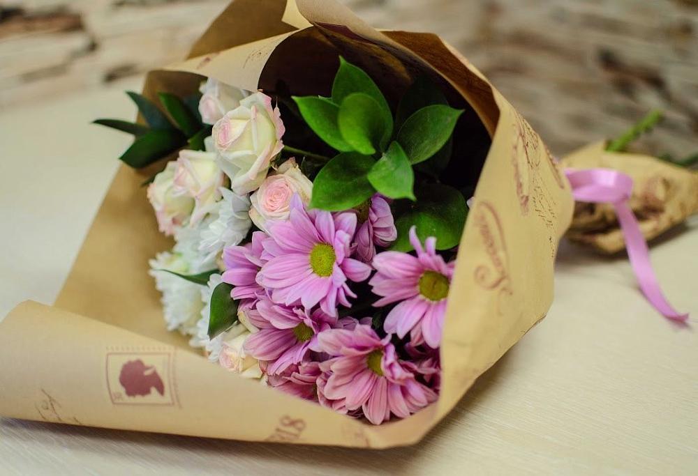 Букет цветов из: Розы и Хризантемы в Кабардинской