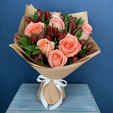 Букет цветов из:  Розы и Альстромерии в Кабардинской