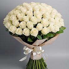 Букет 101 беля роза Белоснежка в Кабардинской